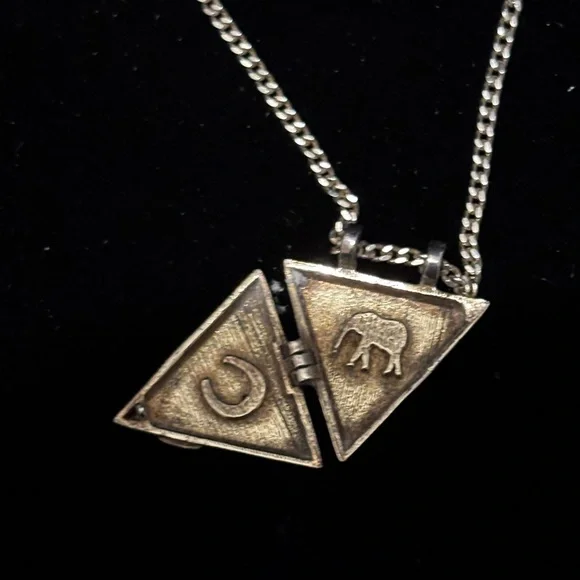 Unique Vintage silver 925 Gold Triangle Devil Eye locket pendant Necklace - Picture 4 of 8